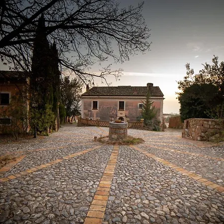 Masseria Fonte Di Maroglio *