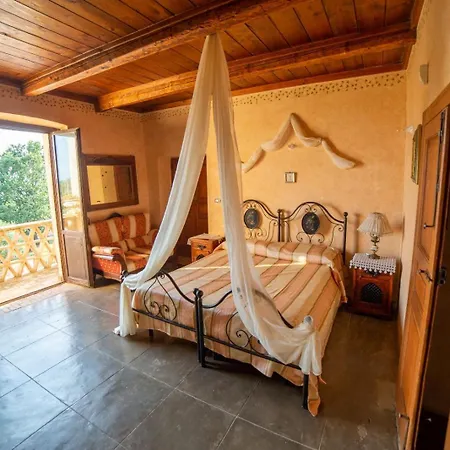 Masseria Fonte Di Maroglio 팜스테이 카스트로빌라리