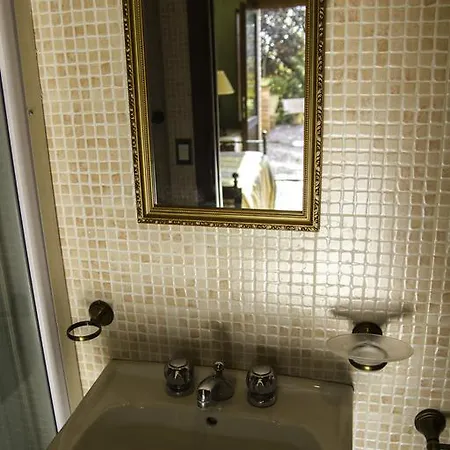 Masseria Fonte Di Maroglio * 카스트로빌라리