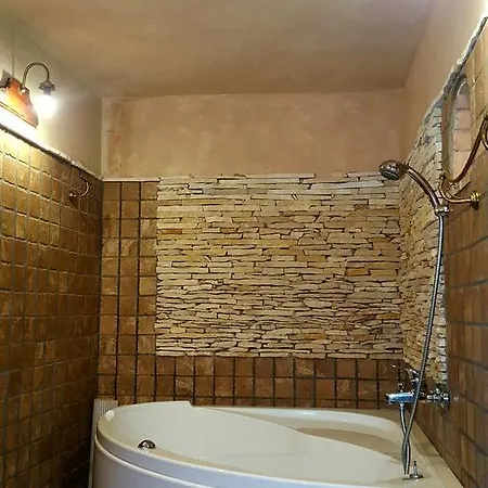 Masseria Fonte Di Maroglio * 카스트로빌라리